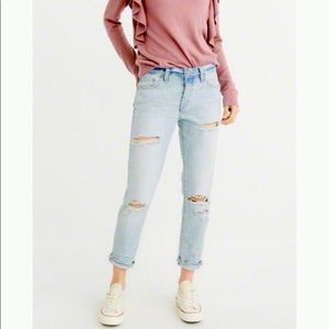 Ambercrombie & Fitch Boyfriend jeans